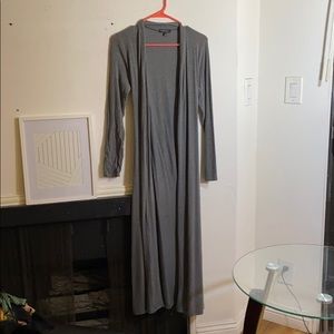 XS/S BEYOND YOGA GRAY LONG CARDIGAN (NWT)